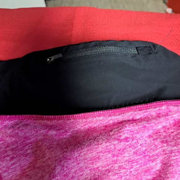 Ladies Pink Leggings - Picture 2 of 3